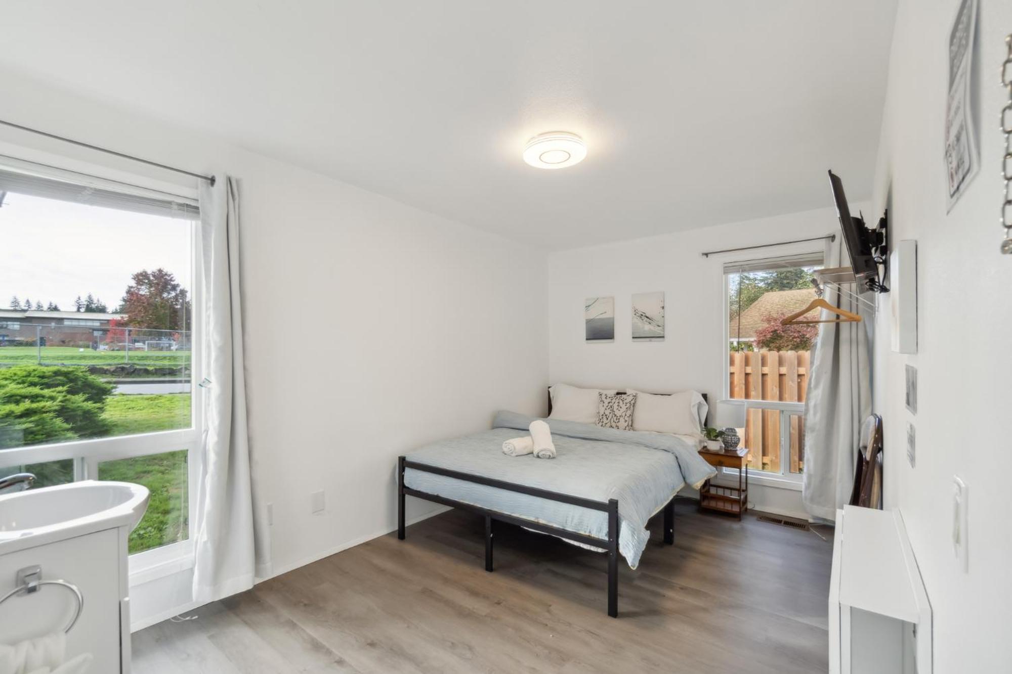 Central Bellevue Retreat Bagian luar foto
