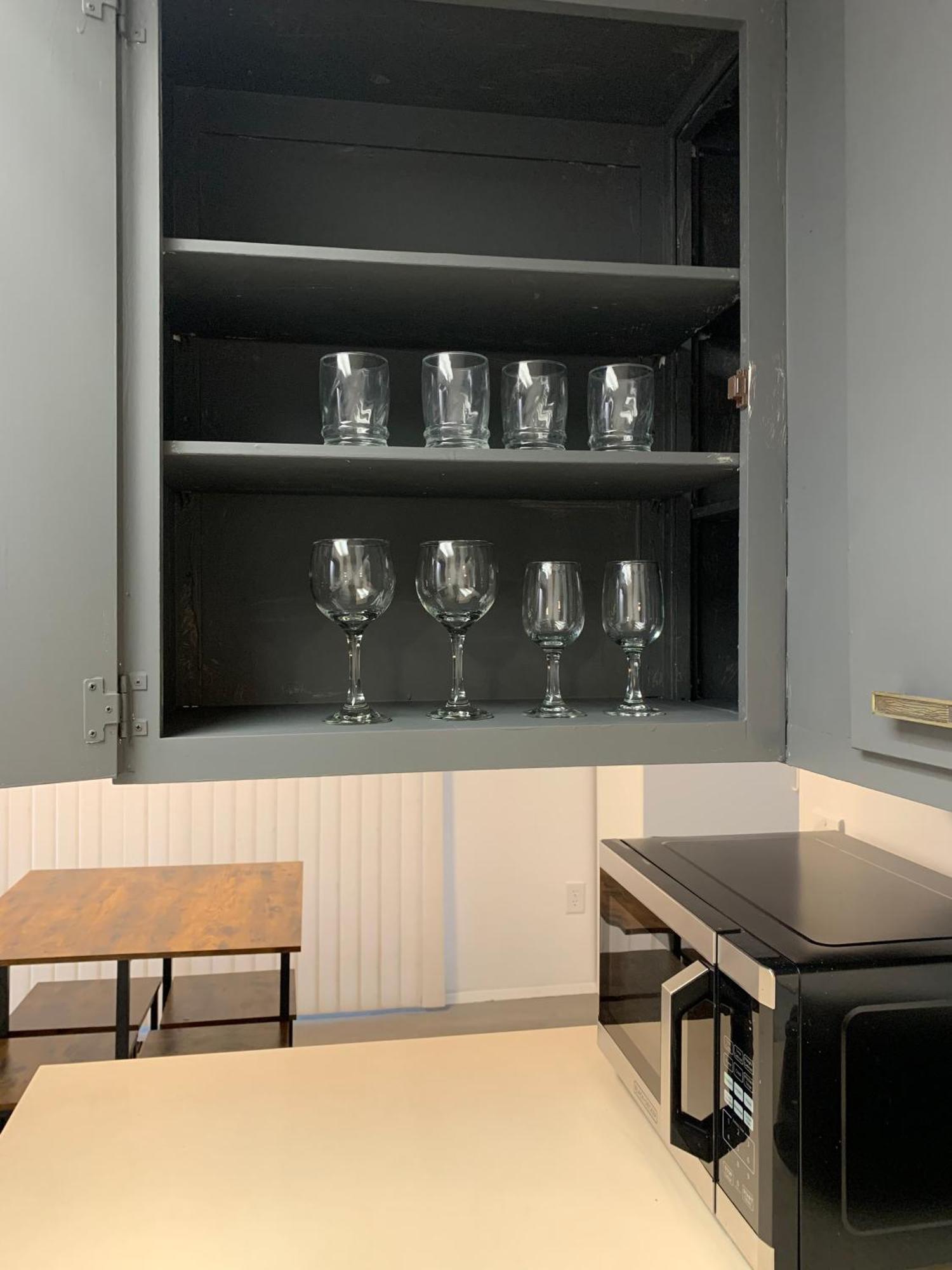 Central Bellevue Retreat Bagian luar foto